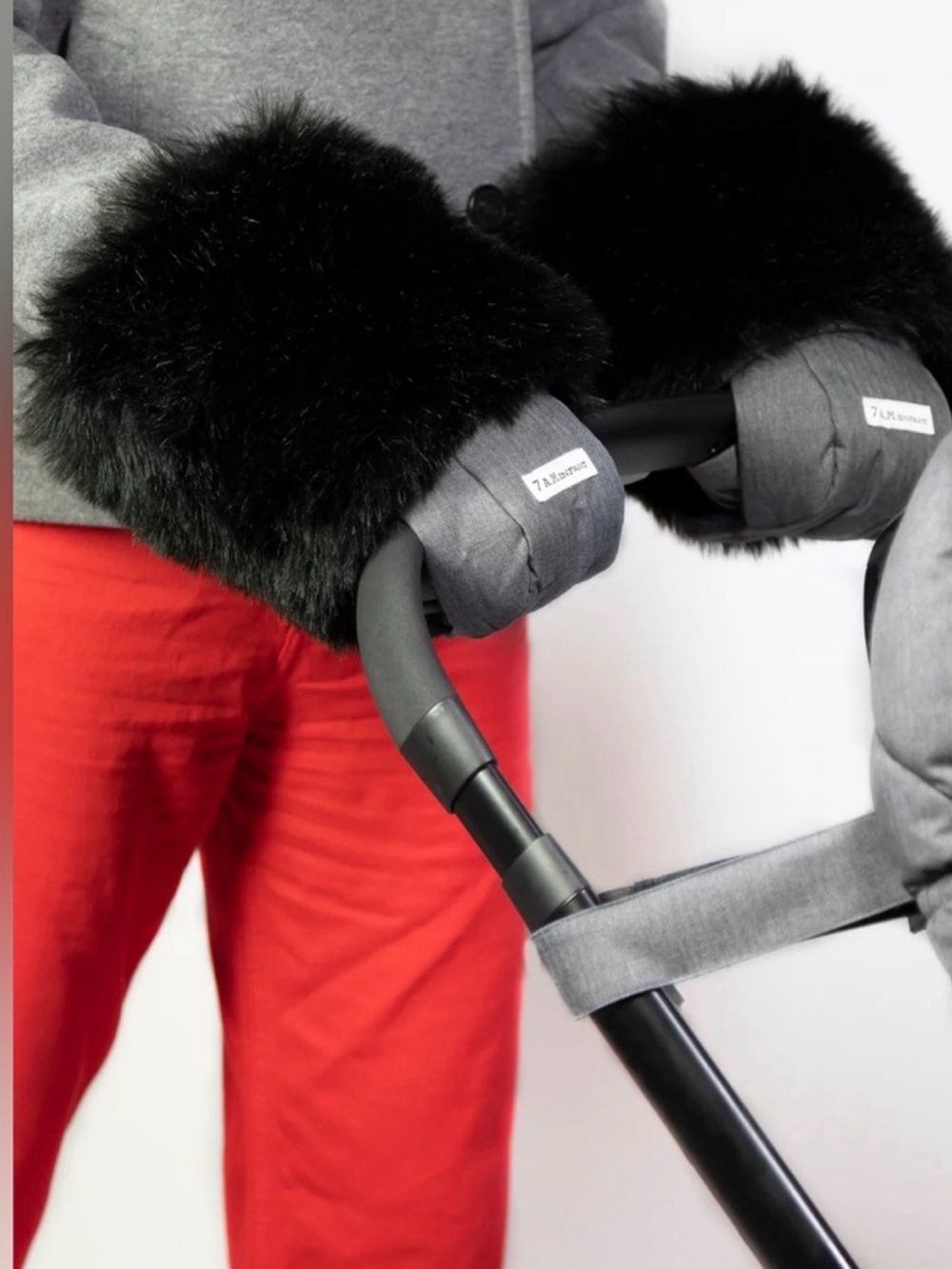 7am Enfant black tundra hand muffs